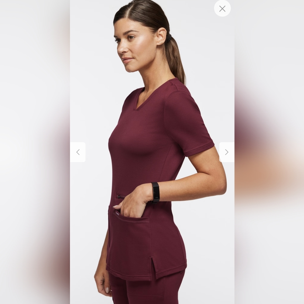 Jaanuu Four Pocket Scrub Top